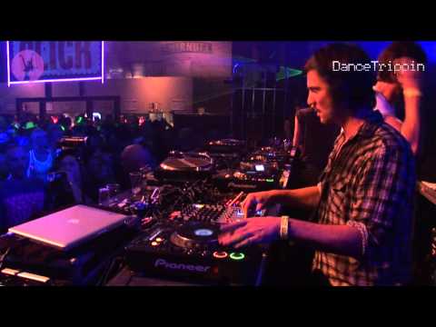 Christian Burkhardt & Einzelkind - Yeah [played by M.A.N.D.Y.]