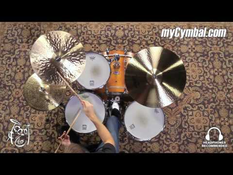 Paiste 17" Signature Traditionals Thin Crash Cymbal - 1095g (4301217-1091416O)