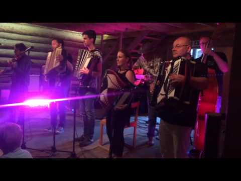 Lyckobringaren med Anders Larsson med Vänner