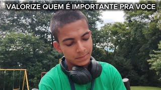 PESSOAS que eram IMPORTANTES pra mim se FORAM, e isso DÓI demais.....