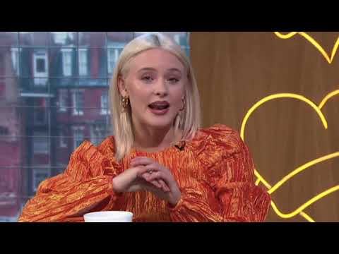 Zara Larsson talking about BTS(방탄소년단) at a interview..
