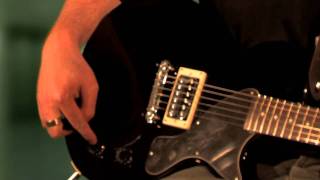 Video thumbnail for EPIPHONE Les Paul Junior Single Cut BK Black by MusicStoreTV