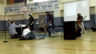 Knockin' on Heavens Door-GNR cover at high school talent show
