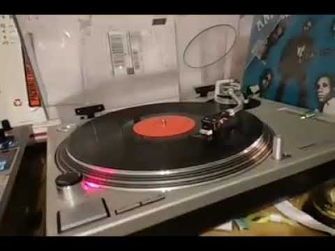 Amade Cyrille et Les Volcans de la Capitale - Ma Kpon Ne Soum