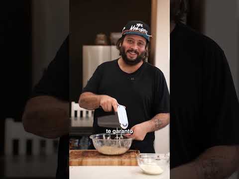 Cookies 110g de manteiga 1/2 xic de açúcar 1/2 xic de açúcar mascavo 1 cc de extrato de baunilha 1