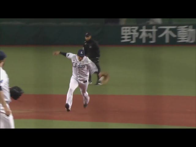 【8回表】ライオンズ・浅村 難しいバウンドのゴロを軽快にさばく!! 2017/4/19 L-E