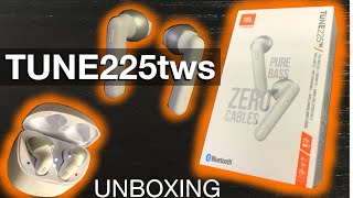 Video thumbnail for JBL TUNE225tws - UNBOXING - Truly wireless Bluetooth earbuds by MegaSafetyFirst