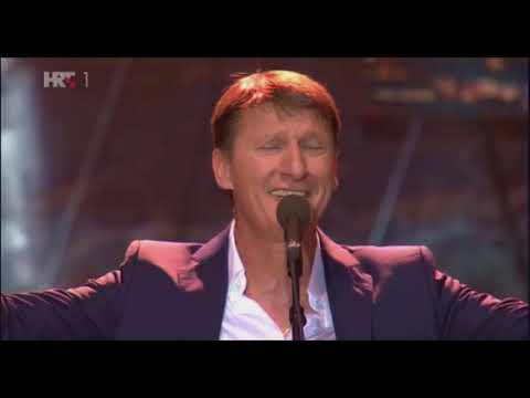 Tomislav Bralić & klapa Intrade - Ispod tvoje boloture (Arena Pula 2017)