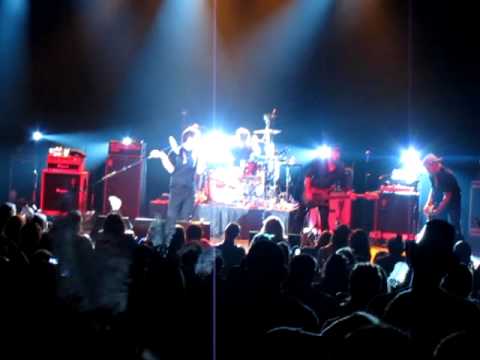 David Cook, "Shattered Dreams," by  Johnny Hates Jazz, Pechanga, NYE 2010