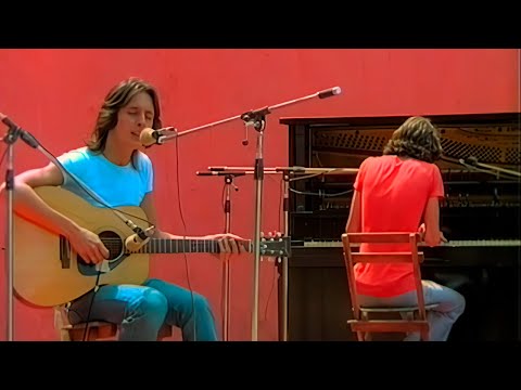 Videoclip de Gaby (with Sui Generis) (En Vivo) — Charly García