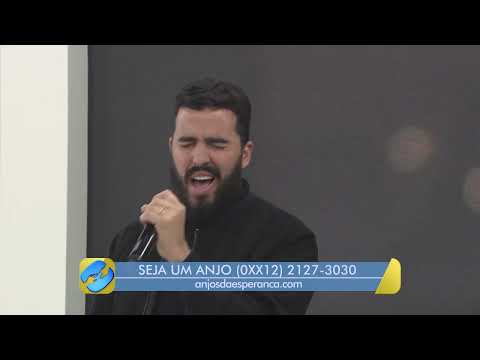 Weslley fonseca esteve no palco do Anjos da Esperança