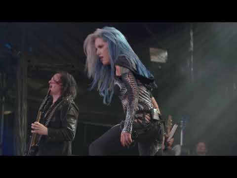 ARCH ENEMY - Avalanche - Bloodstock 2017