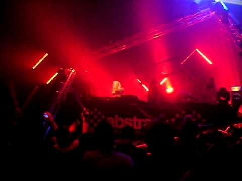 Felix Kröcher playing Dustin Zahn - Stranger To Stability (Len Faki Podium Mix)  | Nature One 2011