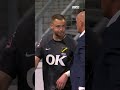 ROOD Kortsmit dwingt spits Van der Sande tot CARRIÈRESWITCH! ??