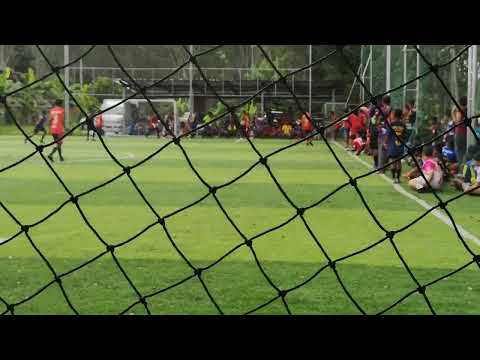 การแข่งขันฟุตบอลรอบชิงชนะเลิศ DZ-ONE VS แก่นอินF4นาตาล่วง