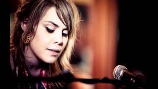 Françoise Hardy, La Grande Sophie, Barbara Carlotti, et Coeur de pirate