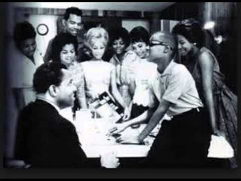 Videoclip de Thank You (For Loving Me All The Way) — Stevie Wonder