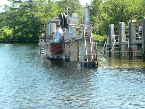 The Big Chute "Lock 44" Coldwater, Ontario, Canada Loading at the Top
