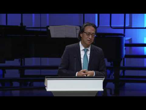 Makoto Fujimura | Exodus 3:1-15 (9/28/2016)