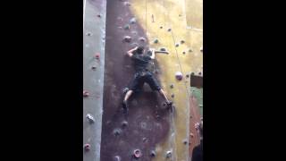 preview picture of video 'MJ Valour Indoor Climb Grade 23 - Cold Tap'