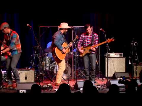 Drew Holcomb and The Neighbors - Here We Go (eTown webisode #787)