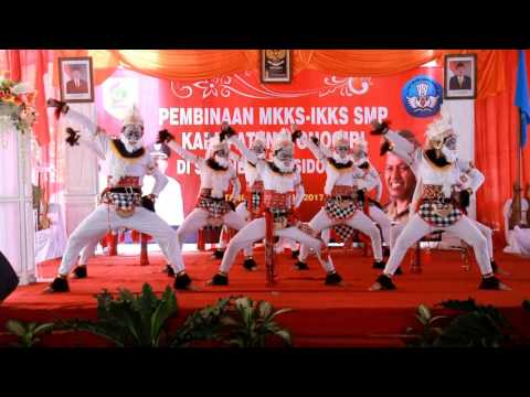 Tari Kethek Ogleng Kompak & Lucu/ Javanese traditional funny dance