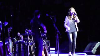 Martina McBride A Broken Wing George Strait Tour LA 2.8.14