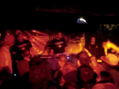 MACRODEE EN BEATMINDS VERSUS