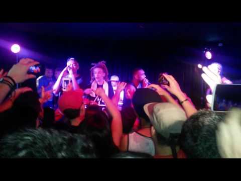 Haikaiss part Cortesia da casa e Ursso - Ciúmes de quem te ama - Relaxa! (São José dos Campos)