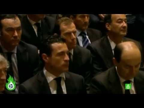 Messi Llora en el funeral de Tito Vilanova   Misa Funeral