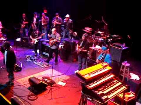 Royal Family Ball - Lettuce w/ Nigel Hall & John Scofield - Makin My Way Back Home