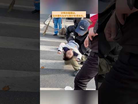 見知らぬ人のために、心を尽くす人々。街角で起きた小さな奇跡🕊️#感動 #実話 #心温まる #街角の優しさ #人間愛