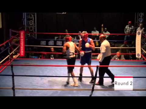 Buffalo Golden Gloves 152lbs. Open: Mike Christopher vs Anthony Woodruff