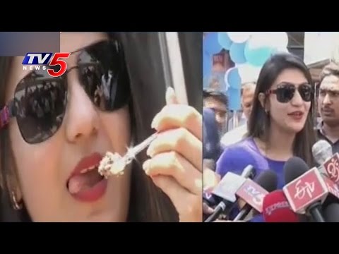 Siya Gowtham Attends Ice Cream Company Outlet Opening At Necklace Road | Hyderabad | TV5 News