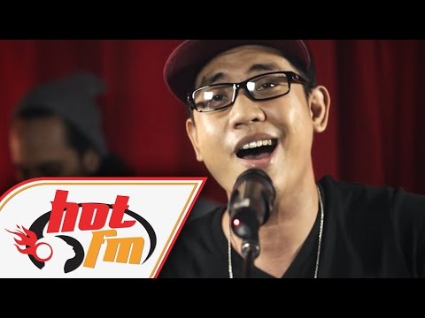 FAIZUL - PEREMPUAN (LIVE) - Akustik Hot - #HotTV