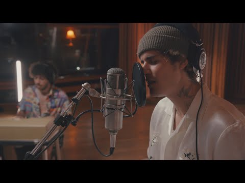 Justin Bieber & benny blanco - Lonely (Official Acoustic Video)