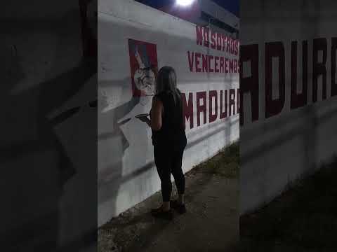 Murales en Bolívar: El arte transforma el sector Negro Primero en Angostura del Orinoco. 🎨🚩