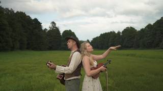 Odnaleźć siebie tu — JAKAJA w klimacie pop folk