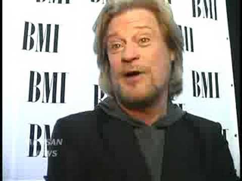 DARYL HALL COUNTS KT TUNSTALL, GYM CLASS HEROES AMONG FRIENDS