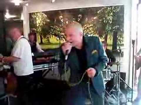 Niko Ahvonen & Cortina Jets: Onnen ongintaa