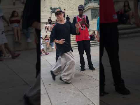 Montagem Club 17 (DJ Pikeno MPC e DJ Léo da 17)(NGET & @biel_sign e @brinquedo_maloka)