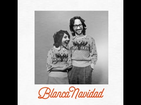 Blanca Navidad | PapelMache Ft. Santiago Benavides (Video Lyric)