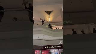 Download lagu Throwing money at the mall for thanksgiving 🦃 mp3 Download lagu Throwing money at the mall for thanksgiving 🦃 mp3