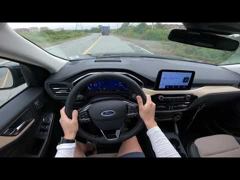 2022 Ford Escape Titanium Hybrid