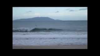 preview picture of video 'Surf Na Ressaca - Praia De Palmas'