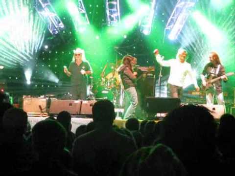 Žlutý pes (ft. Anna K. & Jirka Macháček) - Indiánská dýmka míru