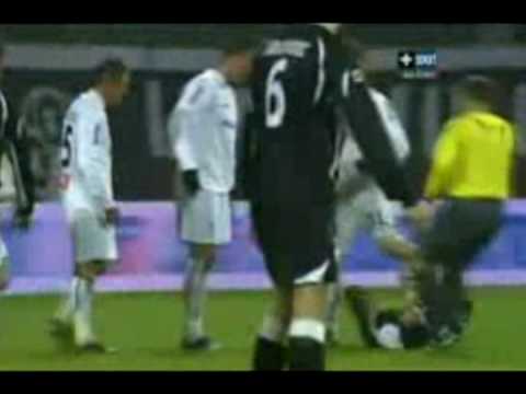 Faul Tomasza Hajto.avi