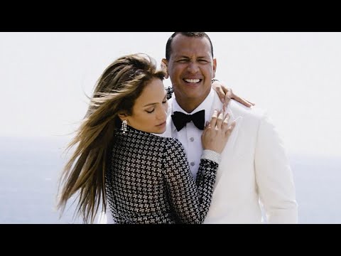 Jennifer Lopez Reveals the Super Sexy Text Alex Rodriguez Sent Her on Their First Date