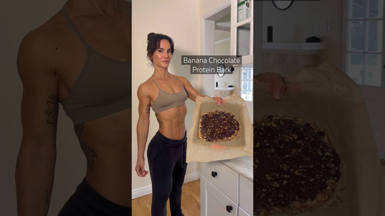Delicious, Easy to Make Protein Bark 👉 Find My Recipes + Workout Method👉 WeRise App👉 Iink in BIO