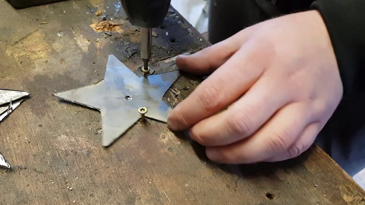 Aerator, spulchniacz ręczny - idealny do ziemi w małym ogrodzie.